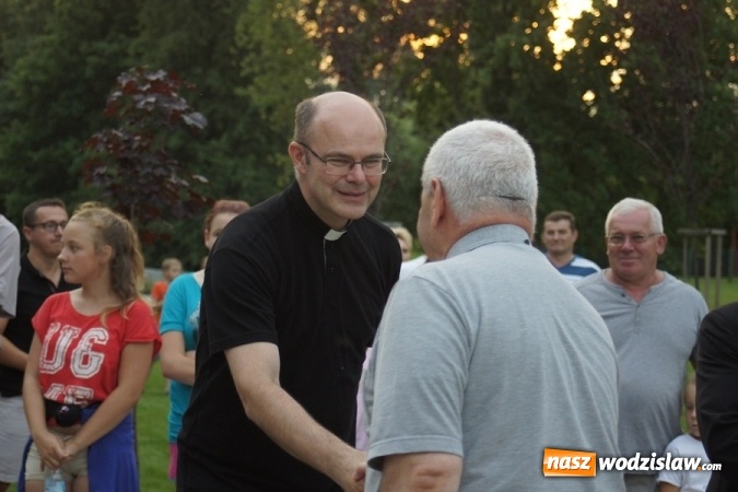 Zdjęcie w galerii na portalu naszwodzislaw.com: Pożegnanie włoskich pielgrzymów z rodzinami z Mszany i Połomi  wiadomości z regionu