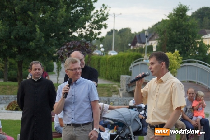 Zdjęcie w galerii na portalu naszwodzislaw.com: Pożegnanie włoskich pielgrzymów z rodzinami z Mszany i Połomi  wiadomości z regionu