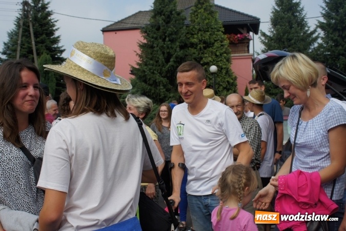 Zdjęcie w galerii na portalu naszwodzislaw.com: Pożegnanie włoskich pielgrzymów z rodzinami z Mszany i Połomi  wiadomości z regionu