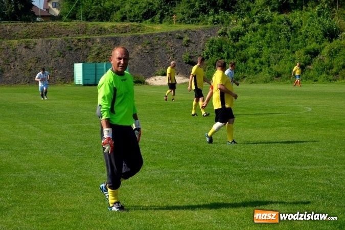 Zdjęcie w galerii na portalu naszwodzislaw.com: Turniej oldbojów o Puchar Wójta Gminy na boisku sportowym w Mszanie  wiadomości z regionu