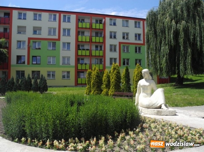 Zdjęcie w galerii na portalu naszwodzislaw.com: Wodzisław: Termomodernizacja budynków przy Wojska Polskiego zakończona wiadomości z regionu