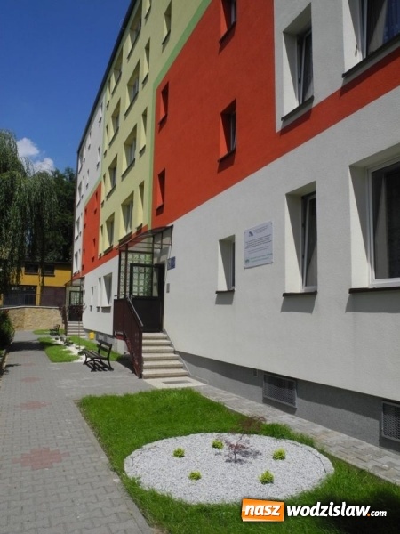 Zdjęcie w galerii na portalu naszwodzislaw.com: Wodzisław: Termomodernizacja budynków przy Wojska Polskiego zakończona wiadomości z regionu