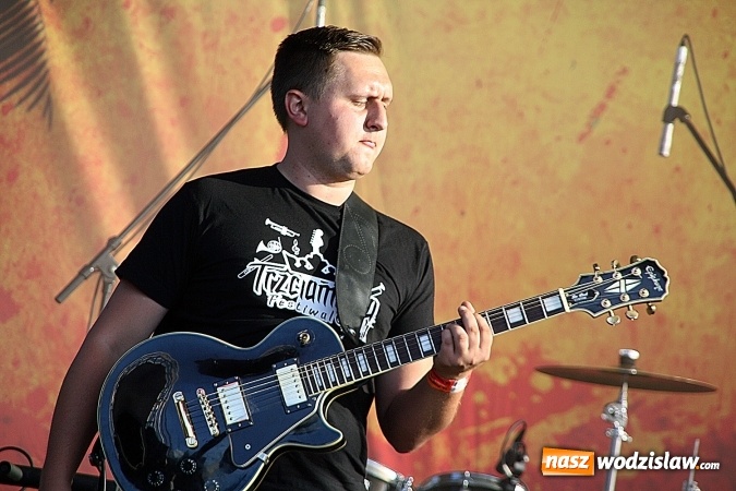 Zdjęcie w galerii na portalu naszwodzislaw.com: Festiwal Reggae 2016. Grubson porwał publiczność wiadomości z regionu