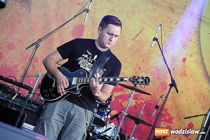 Zdjęcie w galerii na portalu naszwodzislaw.com: Festiwal Reggae 2016. Grubson porwał publiczność wiadomości z regionu