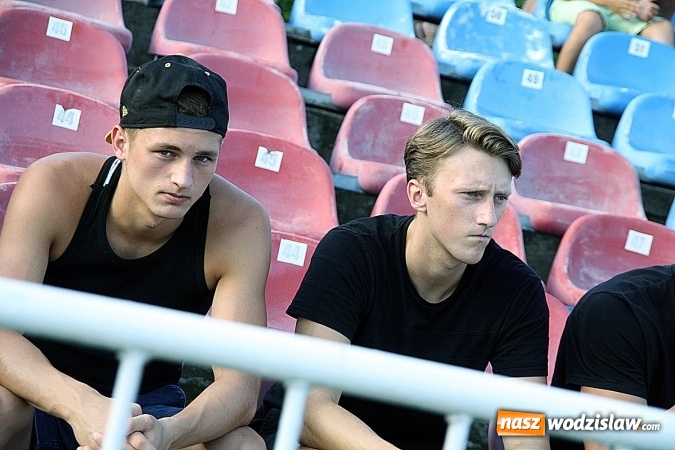 Zdjęcie w galerii na portalu naszwodzislaw.com: Festiwal Reggae 2016. Grubson porwał publiczność wiadomości z regionu