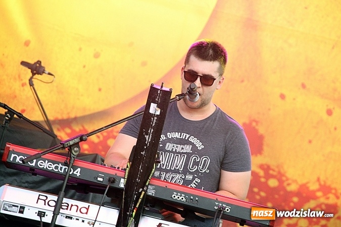 Zdjęcie w galerii na portalu naszwodzislaw.com: Festiwal Reggae 2016. Grubson porwał publiczność wiadomości z regionu