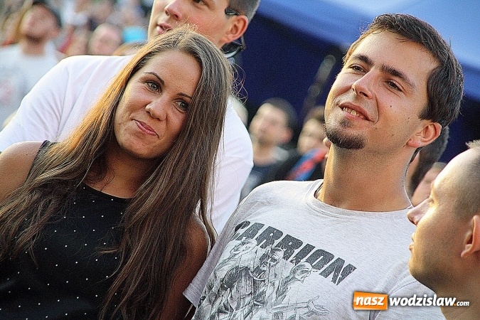 Zdjęcie w galerii na portalu naszwodzislaw.com: Festiwal Reggae 2016. Grubson porwał publiczność wiadomości z regionu