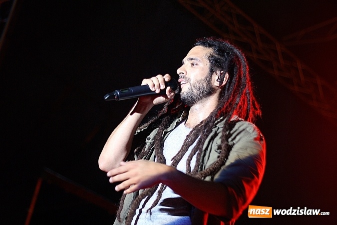 Zdjęcie w galerii na portalu naszwodzislaw.com: Festiwal Reggae 2016. Grubson porwał publiczność wiadomości z regionu