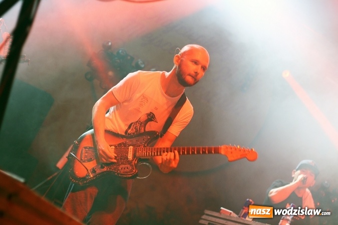 Zdjęcie w galerii na portalu naszwodzislaw.com: Festiwal Reggae 2016. Grubson porwał publiczność wiadomości z regionu