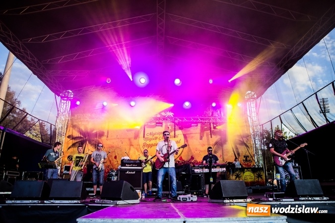 Zdjęcie w galerii na portalu naszwodzislaw.com: Festiwal Reggae 2016. Grubson porwał publiczność wiadomości z regionu