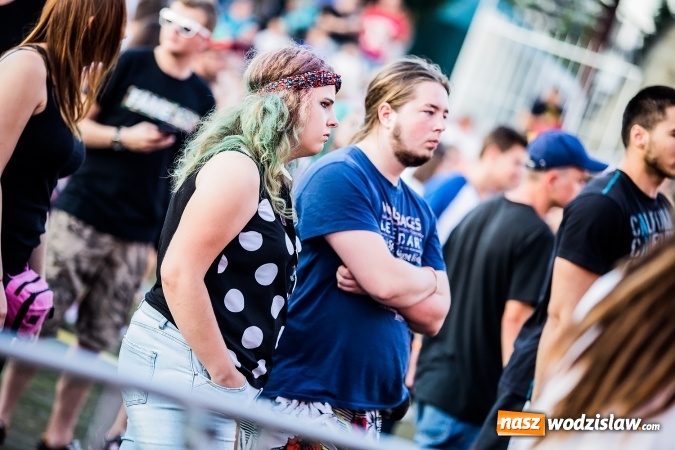Zdjęcie w galerii na portalu naszwodzislaw.com: Festiwal Reggae 2016. Grubson porwał publiczność wiadomości z regionu