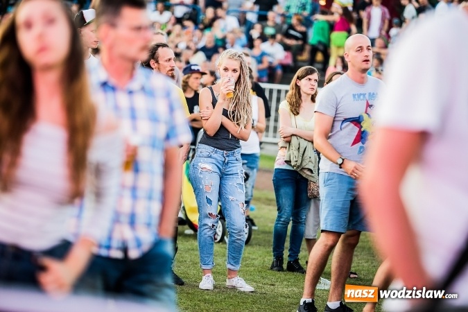 Zdjęcie w galerii na portalu naszwodzislaw.com: Festiwal Reggae 2016. Grubson porwał publiczność wiadomości z regionu