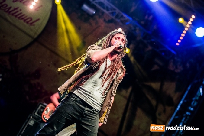 Zdjęcie w galerii na portalu naszwodzislaw.com: Festiwal Reggae 2016. Grubson porwał publiczność wiadomości z regionu