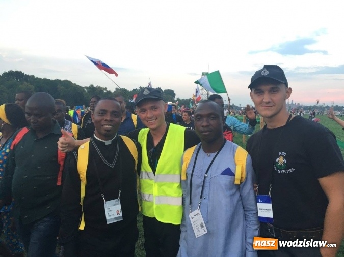 Zdjęcie w galerii na portalu naszwodzislaw.com: Strażacy z Lubomi zabezpieczali Światowe Dni Młodzieży  wiadomości z regionu