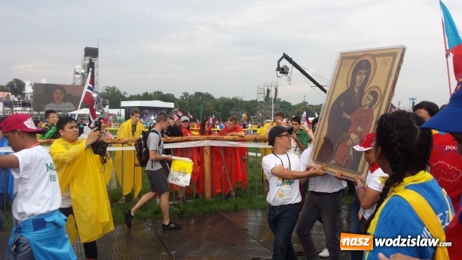 Zdjęcie w galerii na portalu naszwodzislaw.com: Strażacy z Lubomi zabezpieczali Światowe Dni Młodzieży  wiadomości z regionu