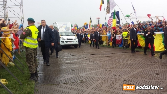 Zdjęcie w galerii na portalu naszwodzislaw.com: Strażacy z Lubomi zabezpieczali Światowe Dni Młodzieży  wiadomości z regionu