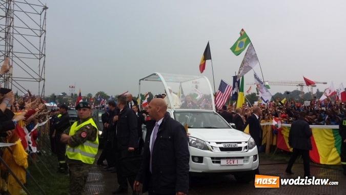 Zdjęcie w galerii na portalu naszwodzislaw.com: Strażacy z Lubomi zabezpieczali Światowe Dni Młodzieży  wiadomości z regionu