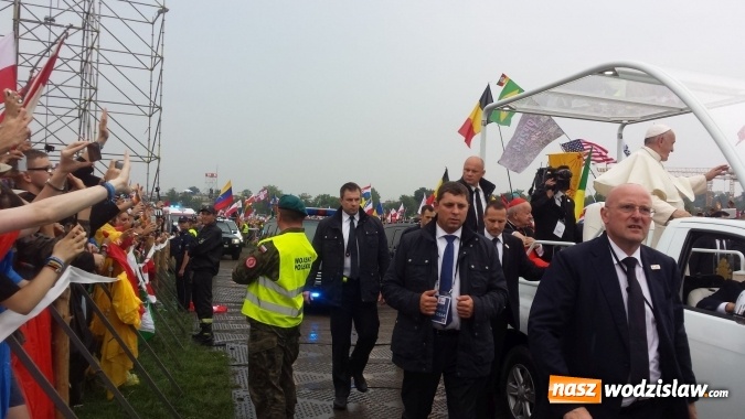 Zdjęcie w galerii na portalu naszwodzislaw.com: Strażacy z Lubomi zabezpieczali Światowe Dni Młodzieży  wiadomości z regionu