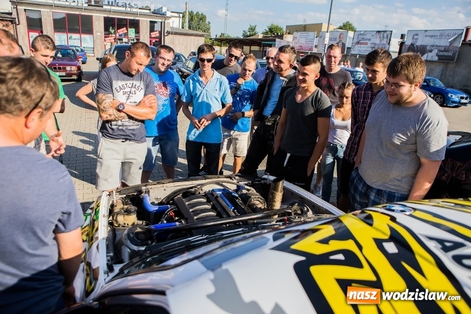 Zdjęcie w galerii na portalu naszwodzislaw.com: Zlot miłośnik&oacute;w samochod&oacute;w marki BMW w Raciborzu wiadomości z regionu