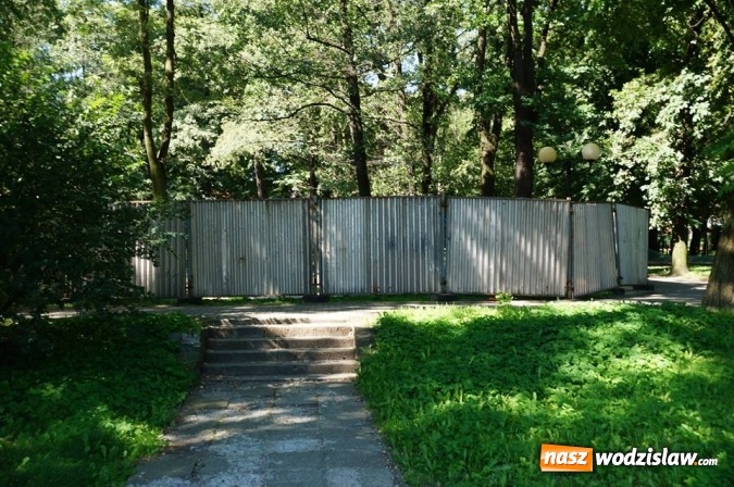 Zdjęcie w galerii na portalu naszwodzislaw.com: Już niedługo wodzisławski Park Miejski wypięknieje. Ruszyły prace  wiadomości z regionu