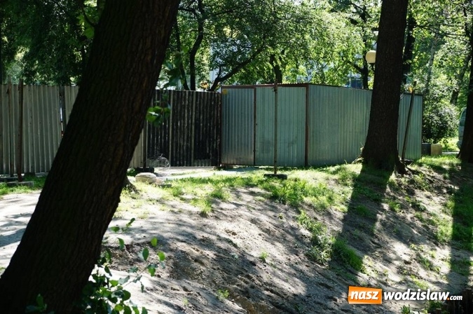 Zdjęcie w galerii na portalu naszwodzislaw.com: Już niedługo wodzisławski Park Miejski wypięknieje. Ruszyły prace  wiadomości z regionu