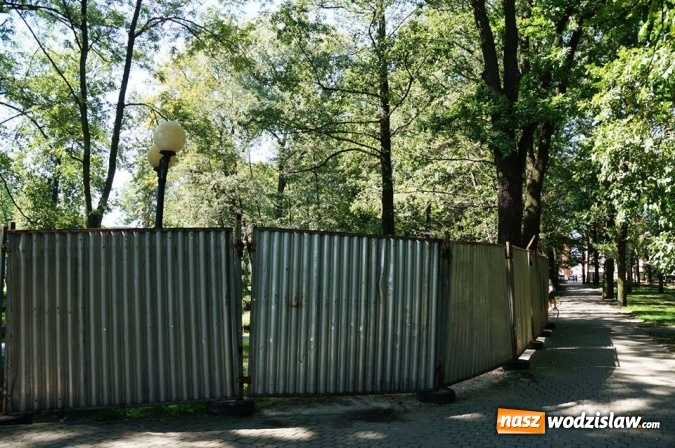 Zdjęcie w galerii na portalu naszwodzislaw.com: Już niedługo wodzisławski Park Miejski wypięknieje. Ruszyły prace  wiadomości z regionu