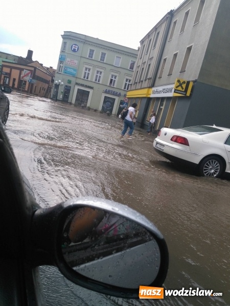 Zdjęcie w galerii na portalu naszwodzislaw.com: Nawałnica przeszła nad naszym regionem! Strażacy mają pełne ręce roboty. Występują utrudnienia w ruchu. FOTO i WIDEO wiadomości z regionu
