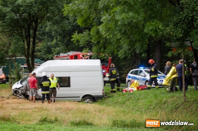 Zdjęcie w galerii na portalu naszwodzislaw.com: Kraksa na drodze Racibórz - Rybnik. W wypadku uczestniczył mieszkaniec powiatu wodzisławskiego wiadomości z regionu