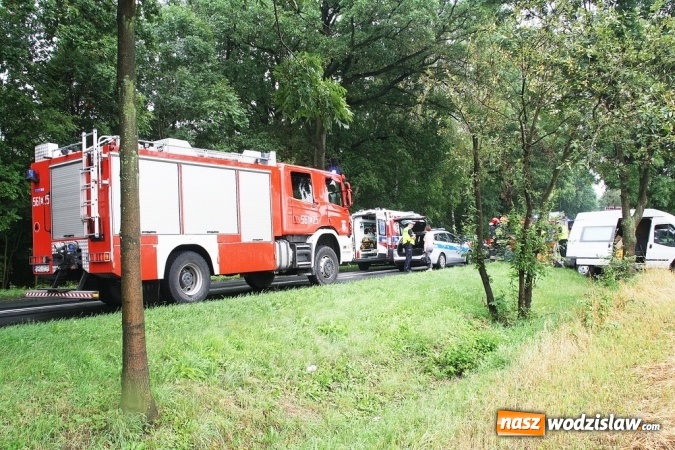 Zdjęcie w galerii na portalu naszwodzislaw.com: Kraksa na drodze Racibórz - Rybnik. W wypadku uczestniczył mieszkaniec powiatu wodzisławskiego wiadomości z regionu