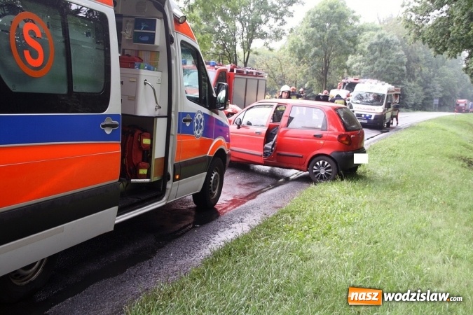 Zdjęcie w galerii na portalu naszwodzislaw.com: Kraksa na drodze Racibórz - Rybnik. W wypadku uczestniczył mieszkaniec powiatu wodzisławskiego wiadomości z regionu