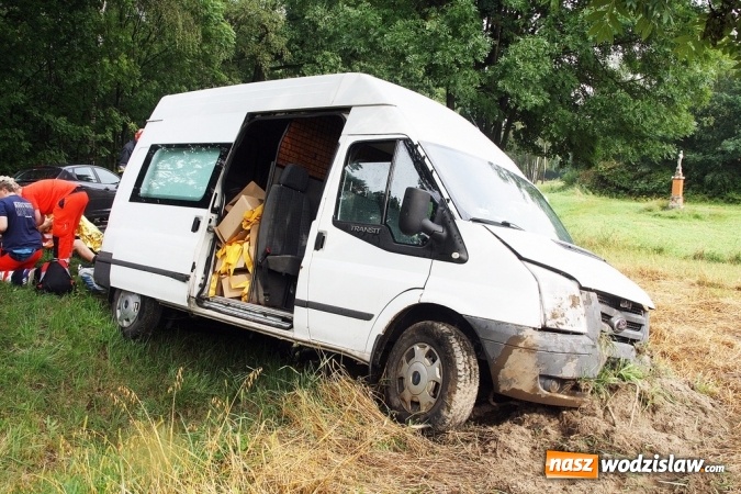 Zdjęcie w galerii na portalu naszwodzislaw.com: Kraksa na drodze Racibórz - Rybnik. W wypadku uczestniczył mieszkaniec powiatu wodzisławskiego wiadomości z regionu