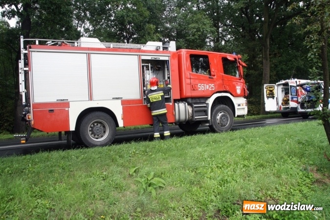 Zdjęcie w galerii na portalu naszwodzislaw.com: Kraksa na drodze Racibórz - Rybnik. W wypadku uczestniczył mieszkaniec powiatu wodzisławskiego wiadomości z regionu