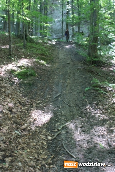 Zdjęcie w galerii na portalu naszwodzislaw.com: Quady i motocykle, które niszczą rezerwaty wiadomości z regionu