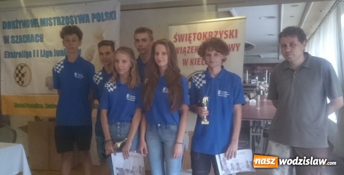 Zdjęcie w galerii na portalu naszwodzislaw.com: Czwarte miejsce drużyny UKS Ognisko Rydułtowy w rozgrywkach I Ligi Juniorów w Szachach  wiadomości z regionu