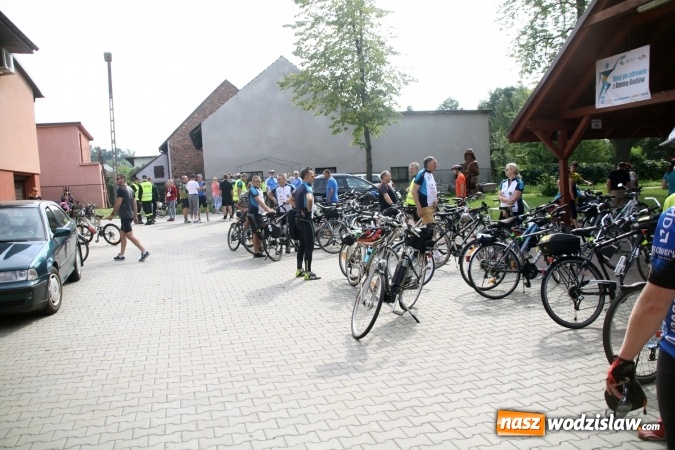 Zdjęcie w galerii na portalu naszwodzislaw.com: Ponad 130 cyklist&oacute;w wystartowało w rajdzie rowerowym urokliwymi zakątkami powiatu wodzisławskiego wiadomości z regionu