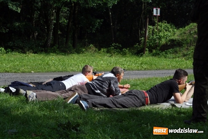 Zdjęcie w galerii na portalu naszwodzislaw.com: Oddali 10 strzał&oacute;w ku chwale Ojczyzny wiadomości z regionu