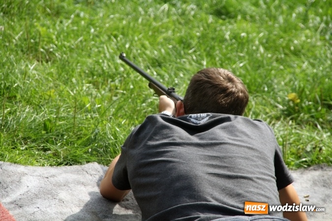 Zdjęcie w galerii na portalu naszwodzislaw.com: Oddali 10 strzał&oacute;w ku chwale Ojczyzny wiadomości z regionu