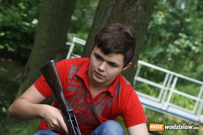 Zdjęcie w galerii na portalu naszwodzislaw.com: Oddali 10 strzał&oacute;w ku chwale Ojczyzny wiadomości z regionu