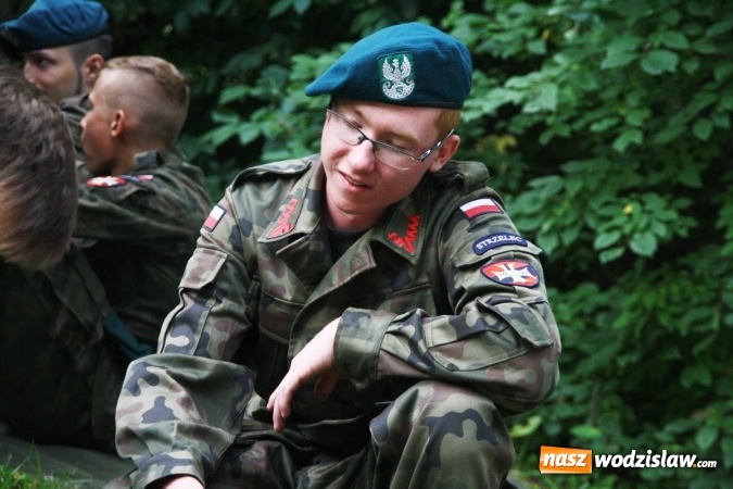 Zdjęcie w galerii na portalu naszwodzislaw.com: Oddali 10 strzał&oacute;w ku chwale Ojczyzny wiadomości z regionu