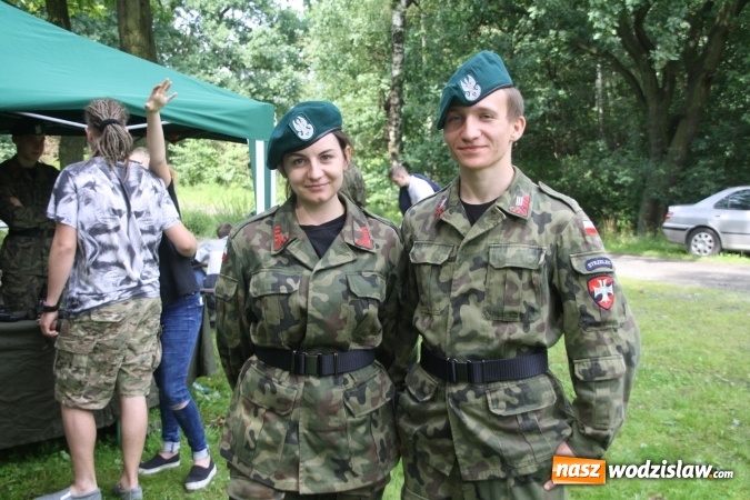 Zdjęcie w galerii na portalu naszwodzislaw.com: Oddali 10 strzał&oacute;w ku chwale Ojczyzny wiadomości z regionu