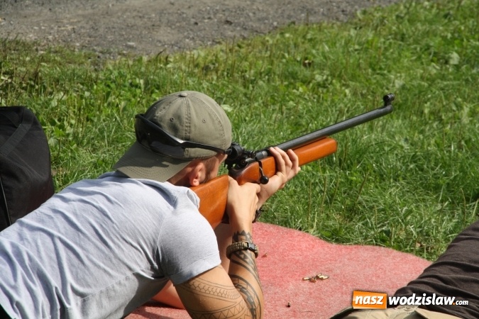 Zdjęcie w galerii na portalu naszwodzislaw.com: Oddali 10 strzał&oacute;w ku chwale Ojczyzny wiadomości z regionu