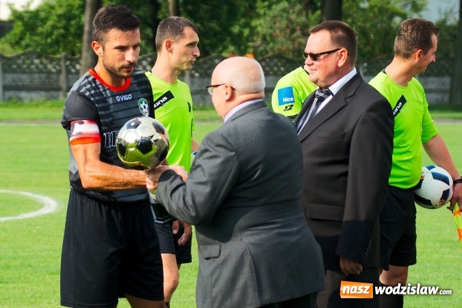 Zdjęcie w galerii na portalu naszwodzislaw.com: Udana inauguracja Syryni. Samobój kapitana pogrzebał szanse Tworkowa wiadomości z regionu