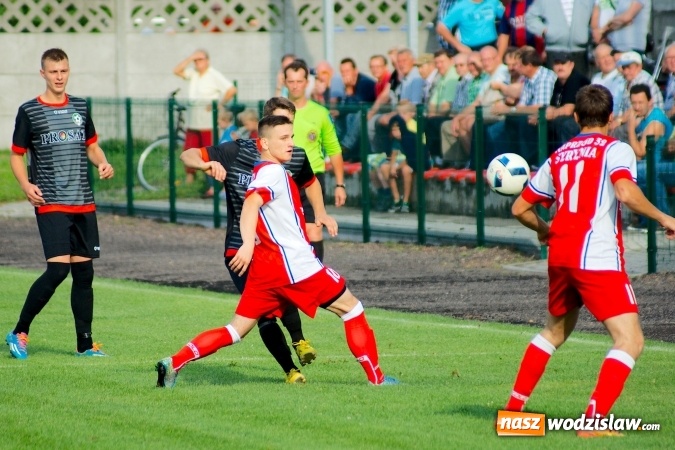 Zdjęcie w galerii na portalu naszwodzislaw.com: Udana inauguracja Syryni. Samobój kapitana pogrzebał szanse Tworkowa wiadomości z regionu