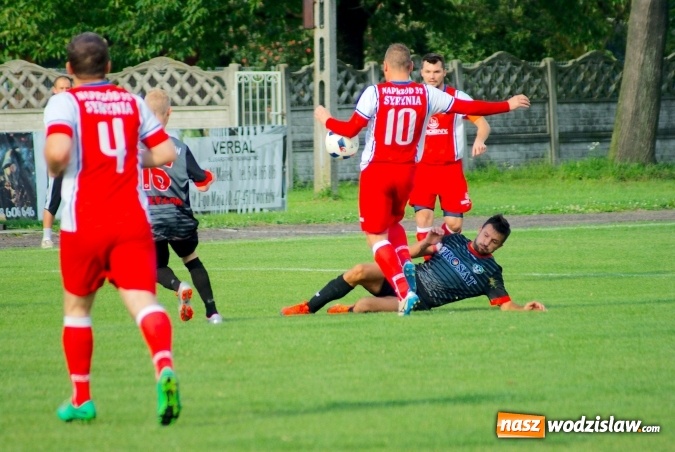 Zdjęcie w galerii na portalu naszwodzislaw.com: Udana inauguracja Syryni. Samobój kapitana pogrzebał szanse Tworkowa wiadomości z regionu