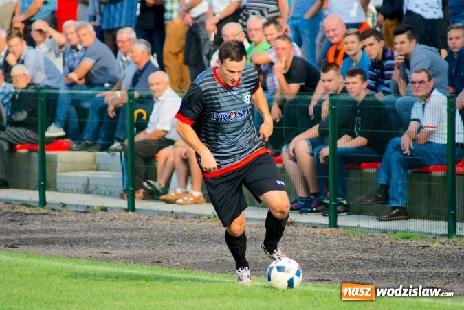 Zdjęcie w galerii na portalu naszwodzislaw.com: Udana inauguracja Syryni. Samobój kapitana pogrzebał szanse Tworkowa wiadomości z regionu