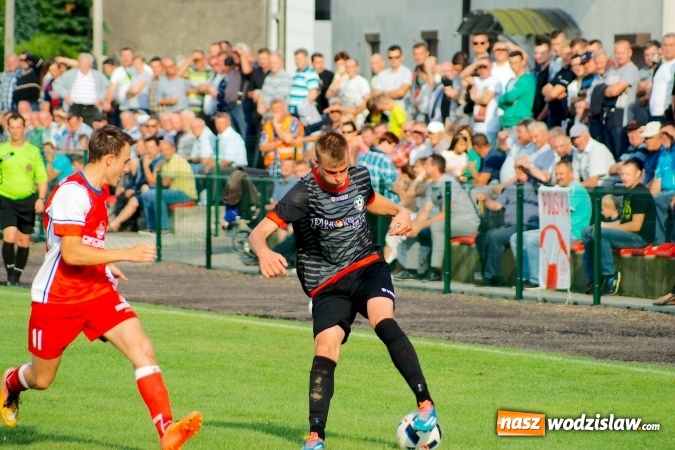 Zdjęcie w galerii na portalu naszwodzislaw.com: Udana inauguracja Syryni. Samobój kapitana pogrzebał szanse Tworkowa wiadomości z regionu