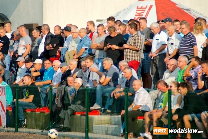 Zdjęcie w galerii na portalu naszwodzislaw.com: Udana inauguracja Syryni. Samobój kapitana pogrzebał szanse Tworkowa wiadomości z regionu