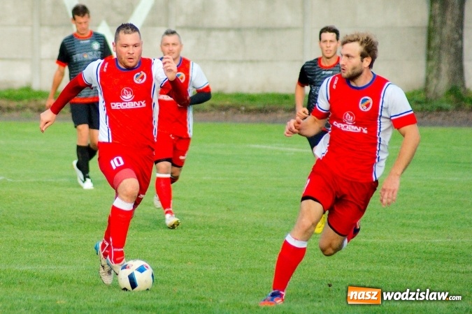 Zdjęcie w galerii na portalu naszwodzislaw.com: Udana inauguracja Syryni. Samobój kapitana pogrzebał szanse Tworkowa wiadomości z regionu