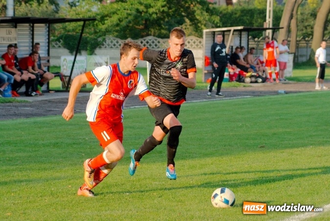 Zdjęcie w galerii na portalu naszwodzislaw.com: Udana inauguracja Syryni. Samobój kapitana pogrzebał szanse Tworkowa wiadomości z regionu