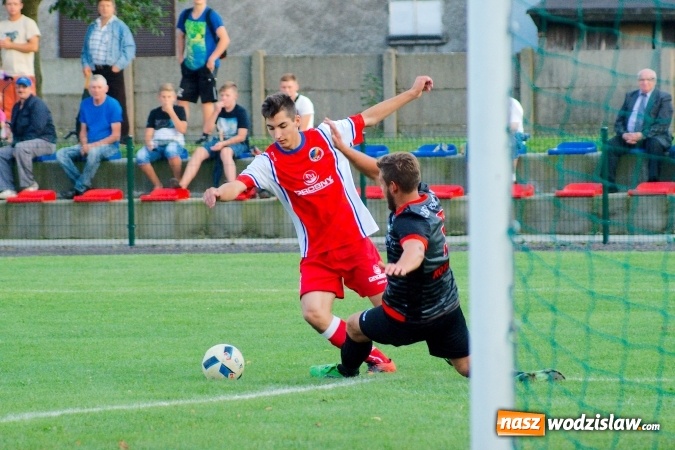 Zdjęcie w galerii na portalu naszwodzislaw.com: Udana inauguracja Syryni. Samobój kapitana pogrzebał szanse Tworkowa wiadomości z regionu